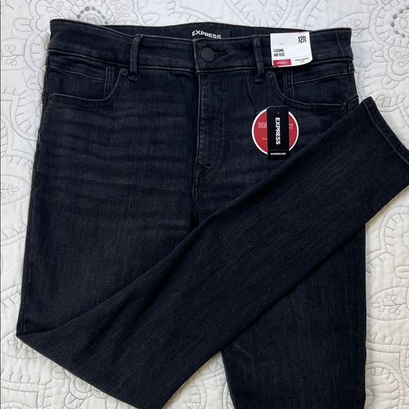 Express Legging Mid Rise Black Skinny Jeans - NWT Women’s Pants 12R - Picture 1 of 7